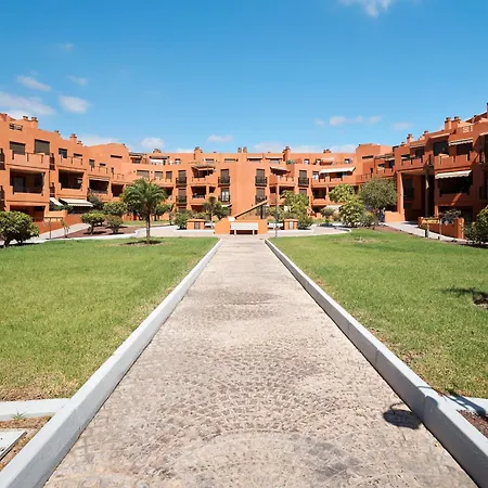 Garden Apartment *